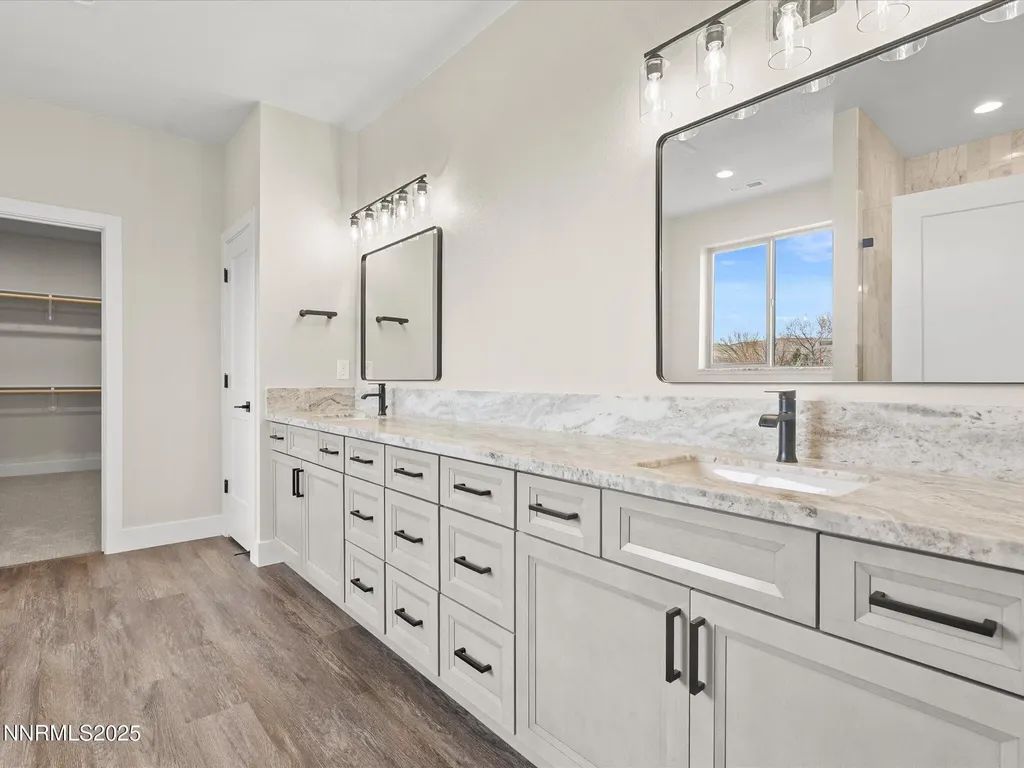 3602 Oakridge Sparks NV 89436