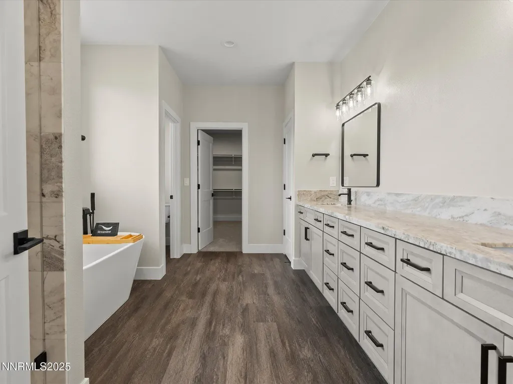 3602 Oakridge Sparks NV 89436