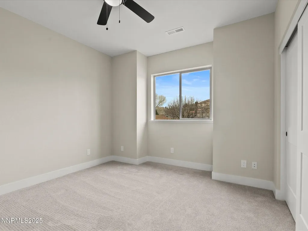 3602 Oakridge Sparks NV 89436