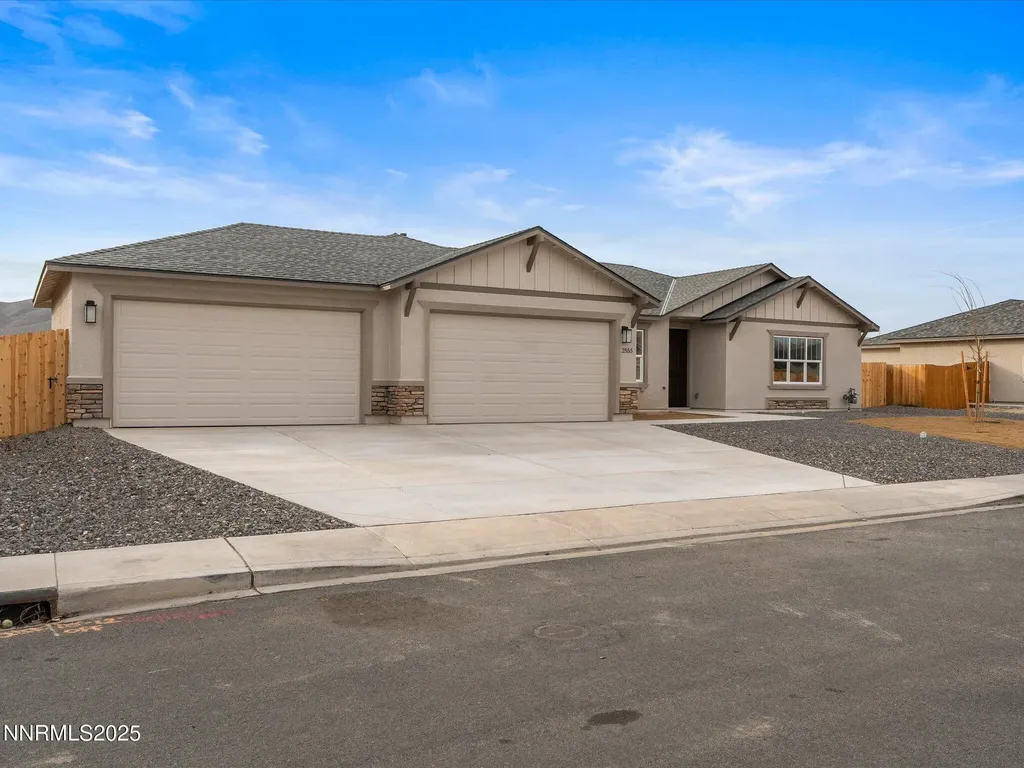 2555 Emerson Fernley NV 89408