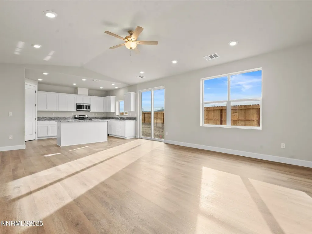 2555 Emerson Fernley NV 89408