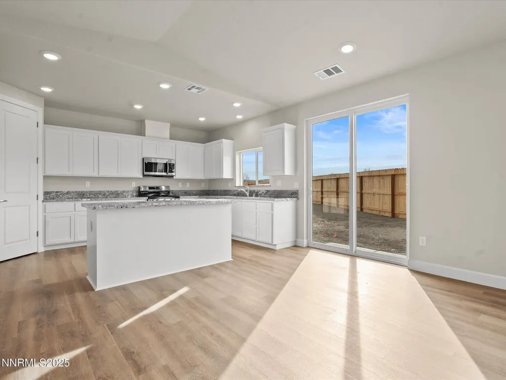 2555 Emerson Fernley NV 89408