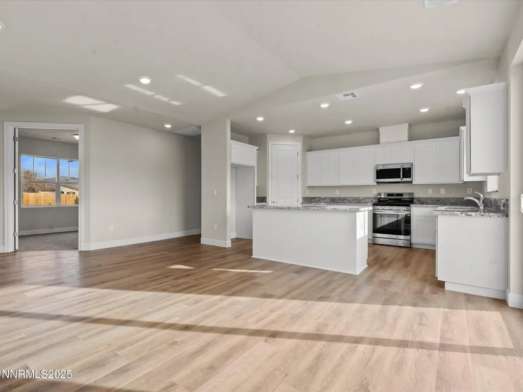2555 Emerson Fernley NV 89408