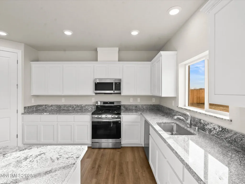 2555 Emerson Fernley NV 89408