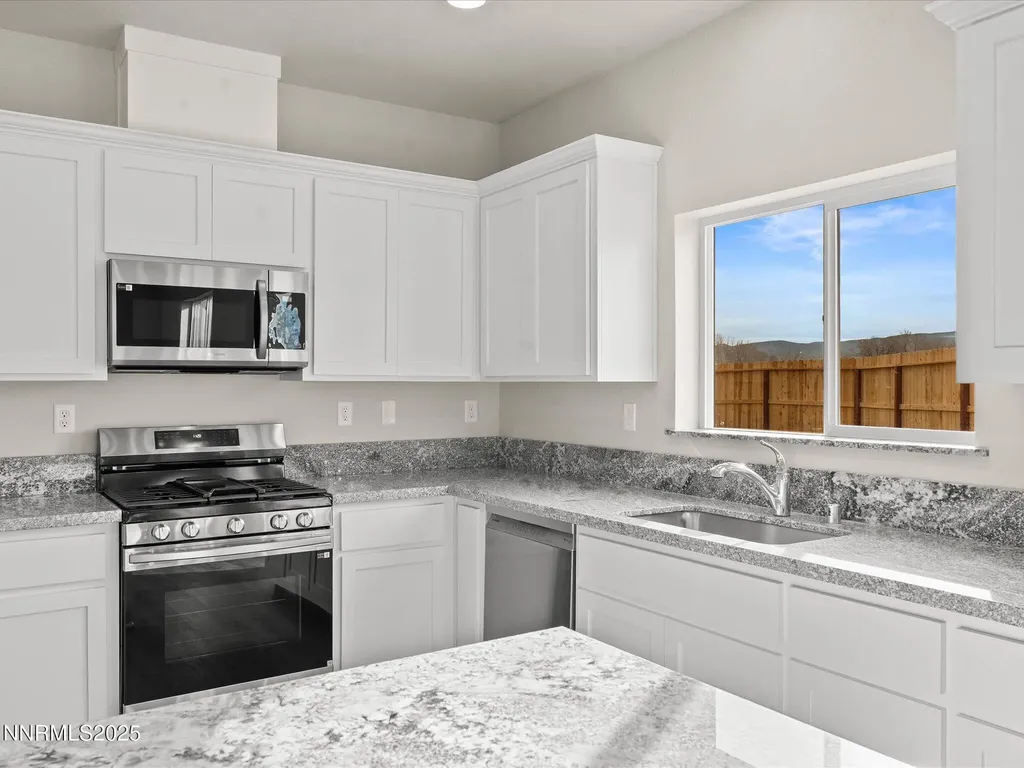 2555 Emerson Fernley NV 89408