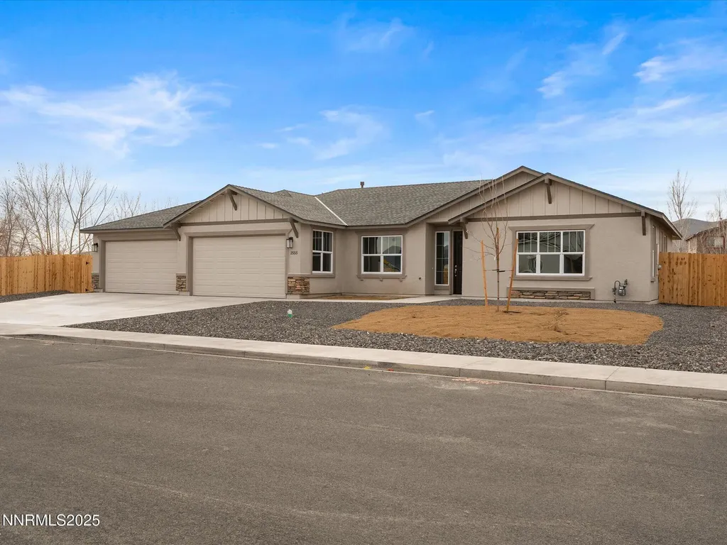 2555 Emerson Fernley NV 89408