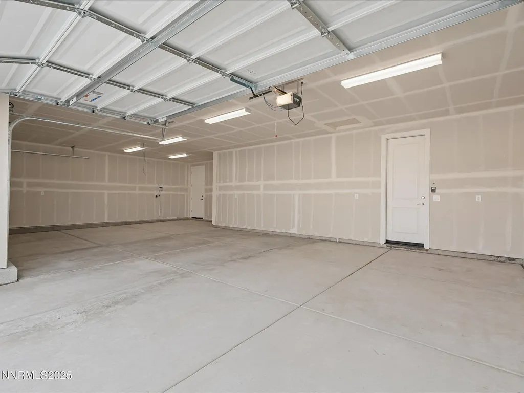 2555 Emerson Fernley NV 89408