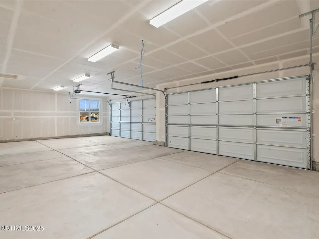 2555 Emerson Fernley NV 89408