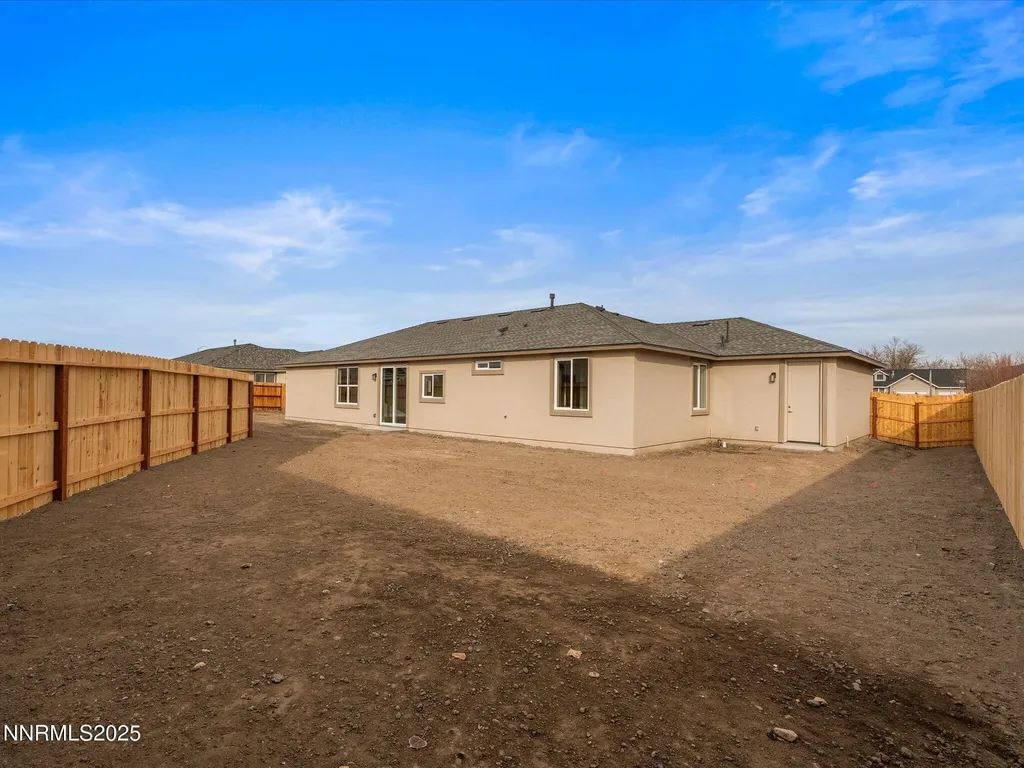 2555 Emerson Fernley NV 89408