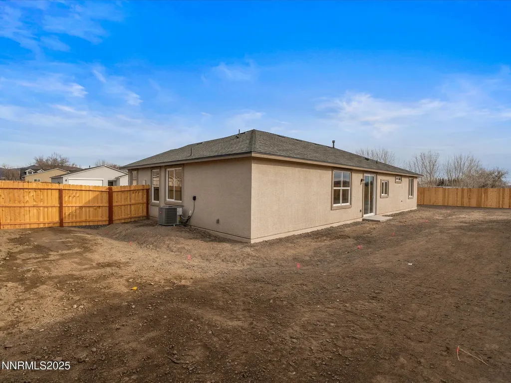 2555 Emerson Fernley NV 89408