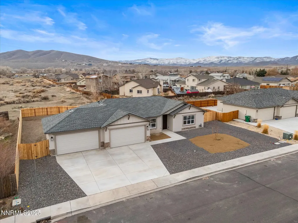 2555 Emerson Fernley NV 89408