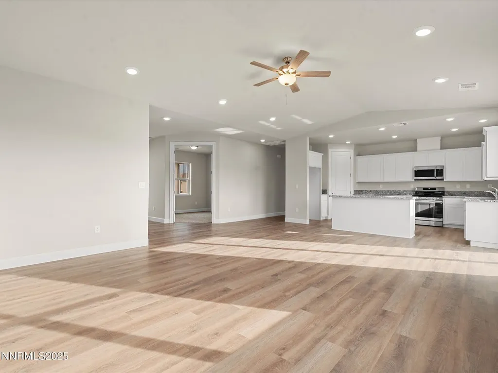 2555 Emerson Fernley NV 89408