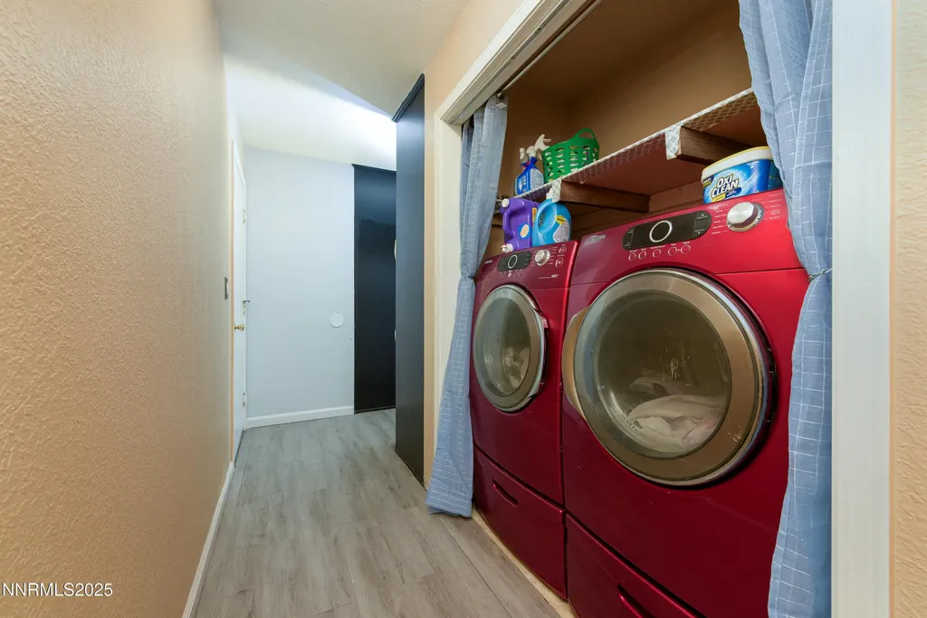 207 Thornwood Dayton NV 89403