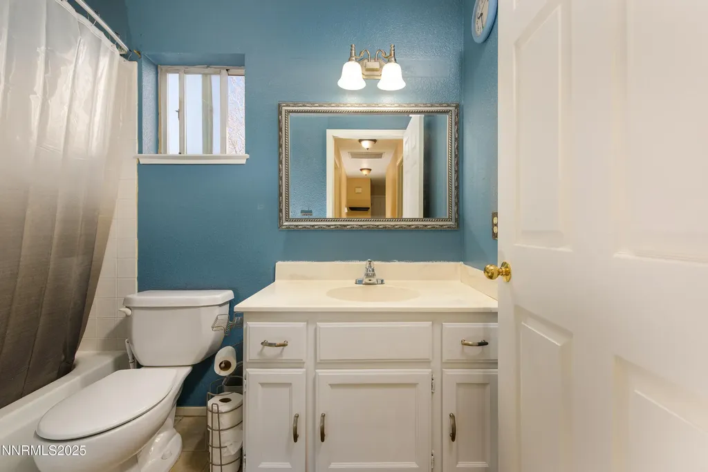 207 Thornwood Dayton NV 89403