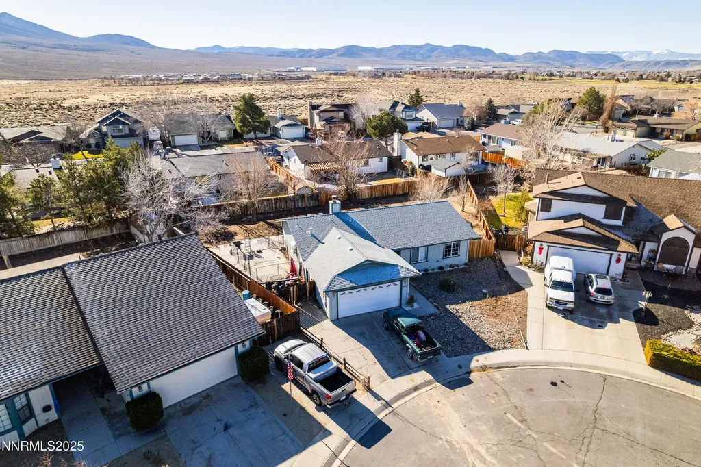 207 Thornwood Dayton NV 89403