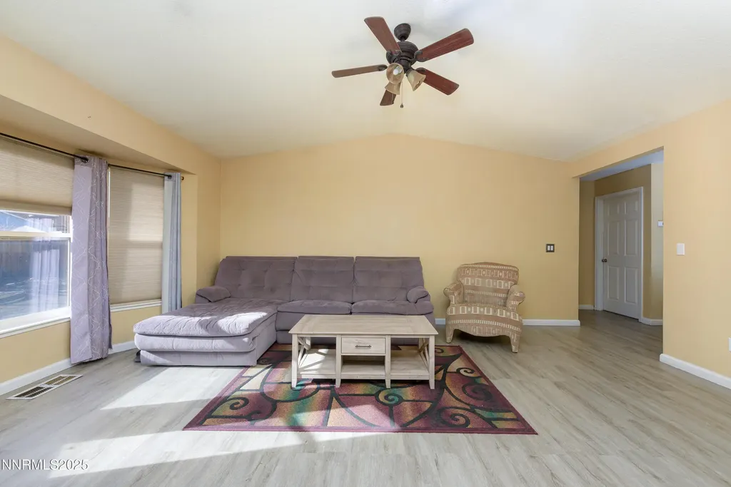 207 Thornwood Dayton NV 89403