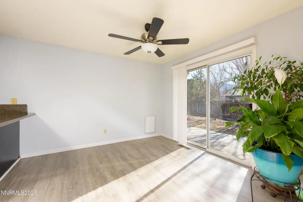 207 Thornwood Dayton NV 89403