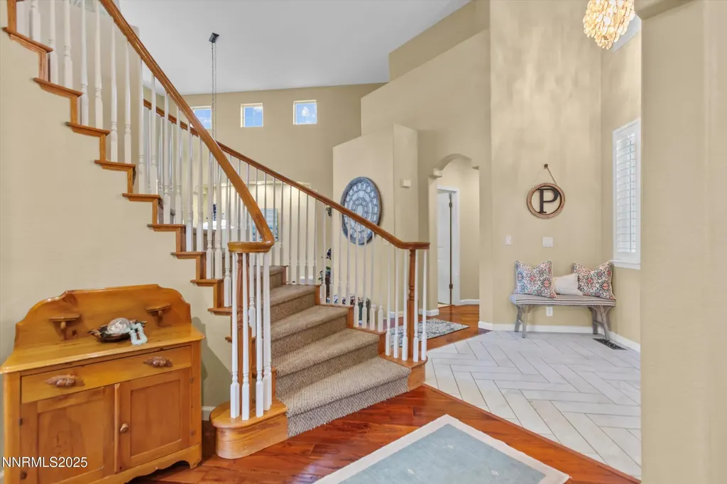 6894 Cinnamon Sparks NV 89436