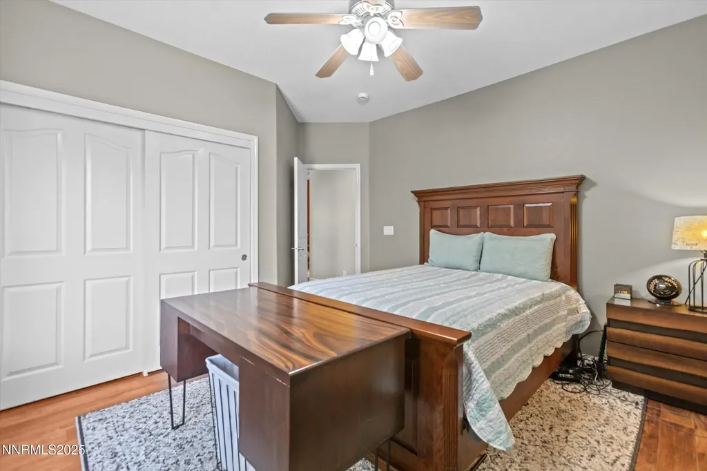 6894 Cinnamon Sparks NV 89436