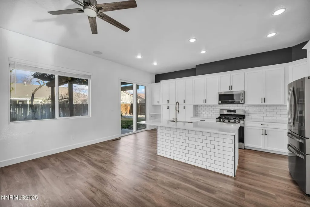 9638 Thunder Mountain Reno NV 89521