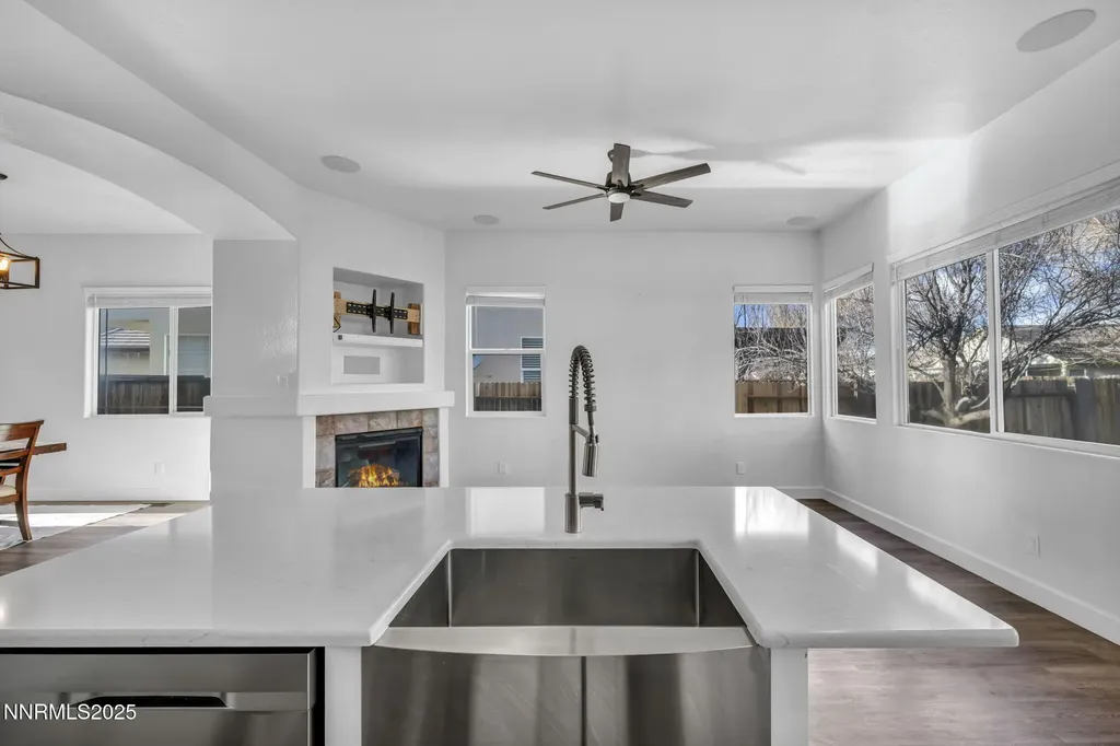 9638 Thunder Mountain Reno NV 89521