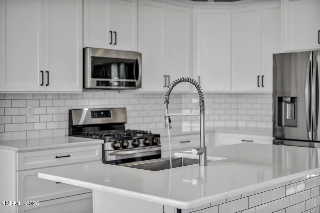 9638 Thunder Mountain Reno NV 89521