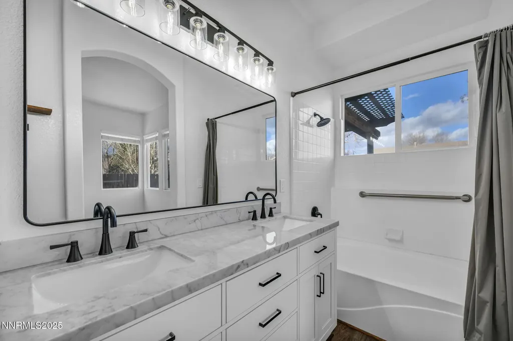 9638 Thunder Mountain Reno NV 89521