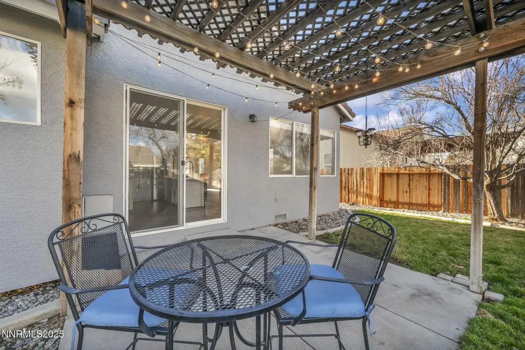 9638 Thunder Mountain Reno NV 89521