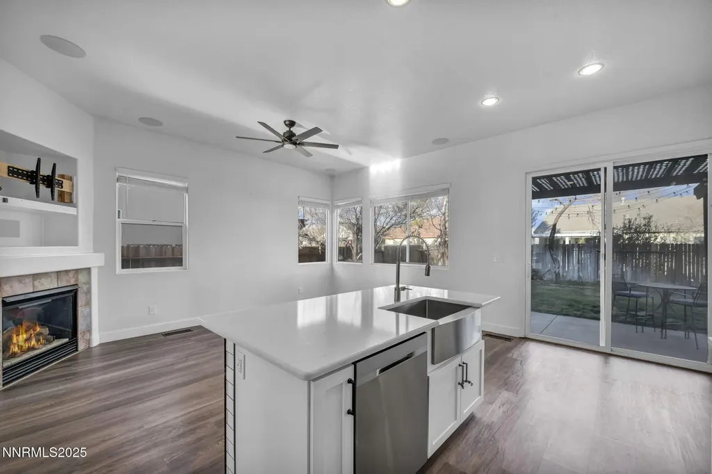 9638 Thunder Mountain Reno NV 89521