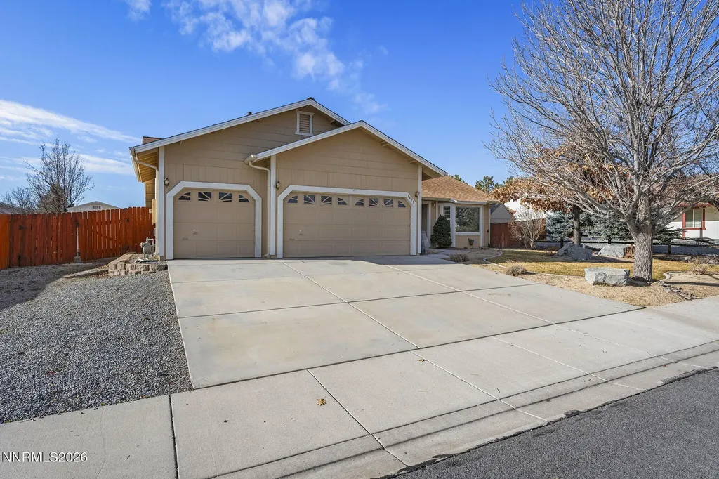 1675 Talking Sparrow Spanish Springs NV 89441