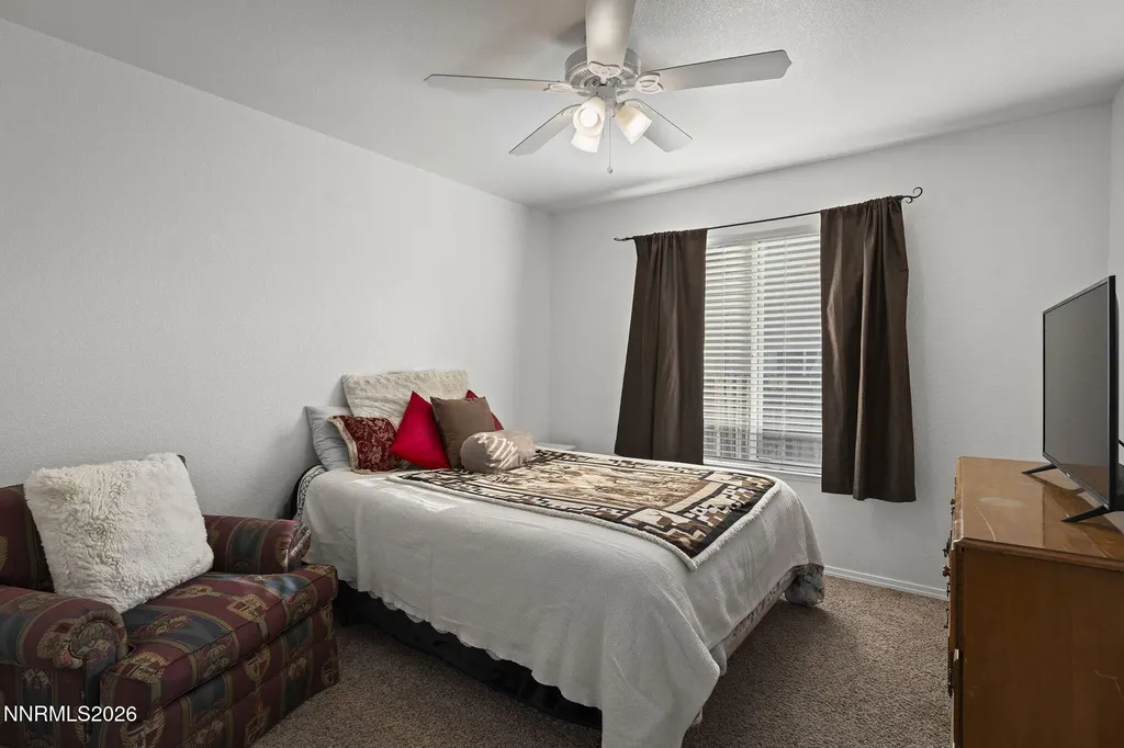1675 Talking Sparrow Spanish Springs NV 89441