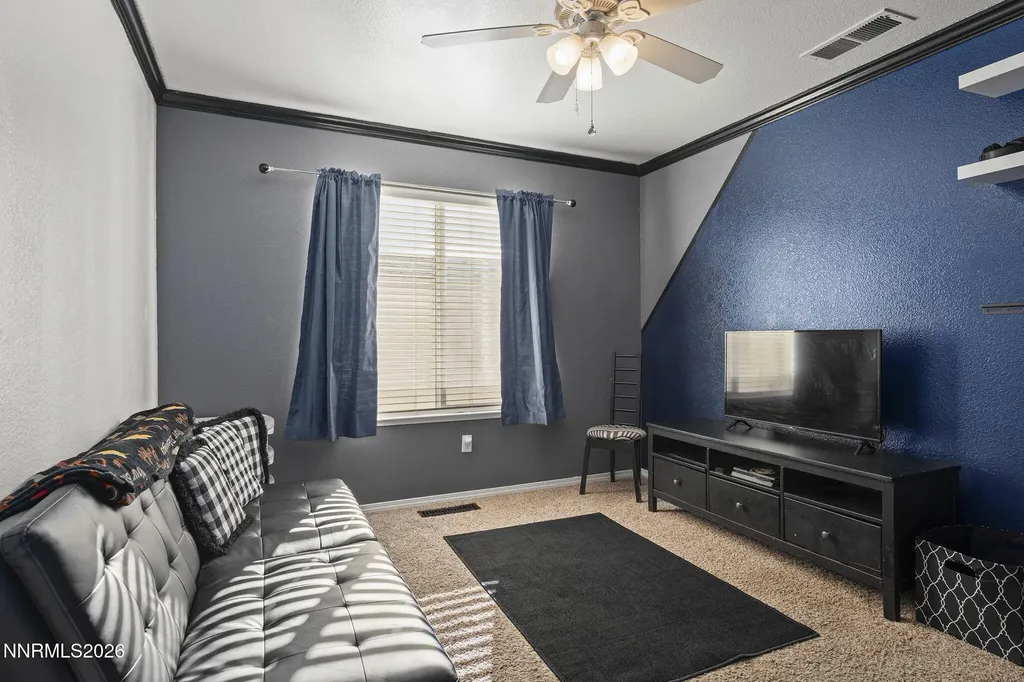 1675 Talking Sparrow Spanish Springs NV 89441