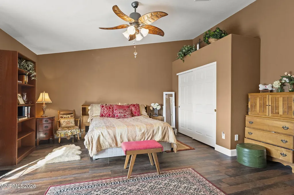 1675 Talking Sparrow Spanish Springs NV 89441
