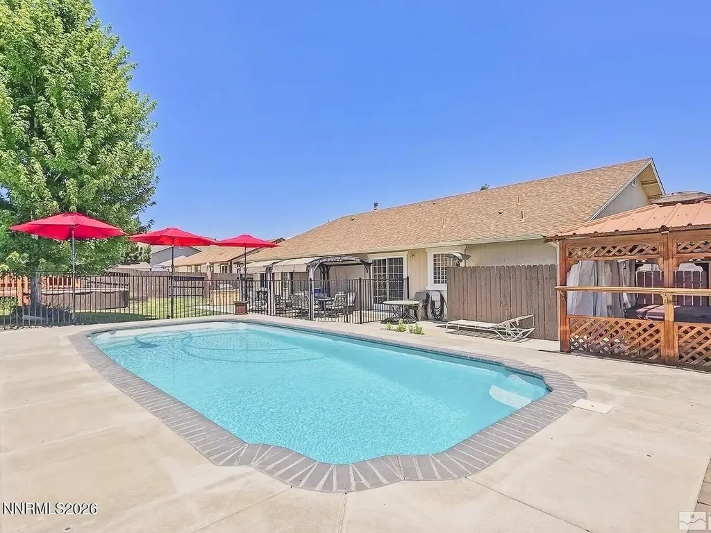 1675 Talking Sparrow Spanish Springs NV 89441