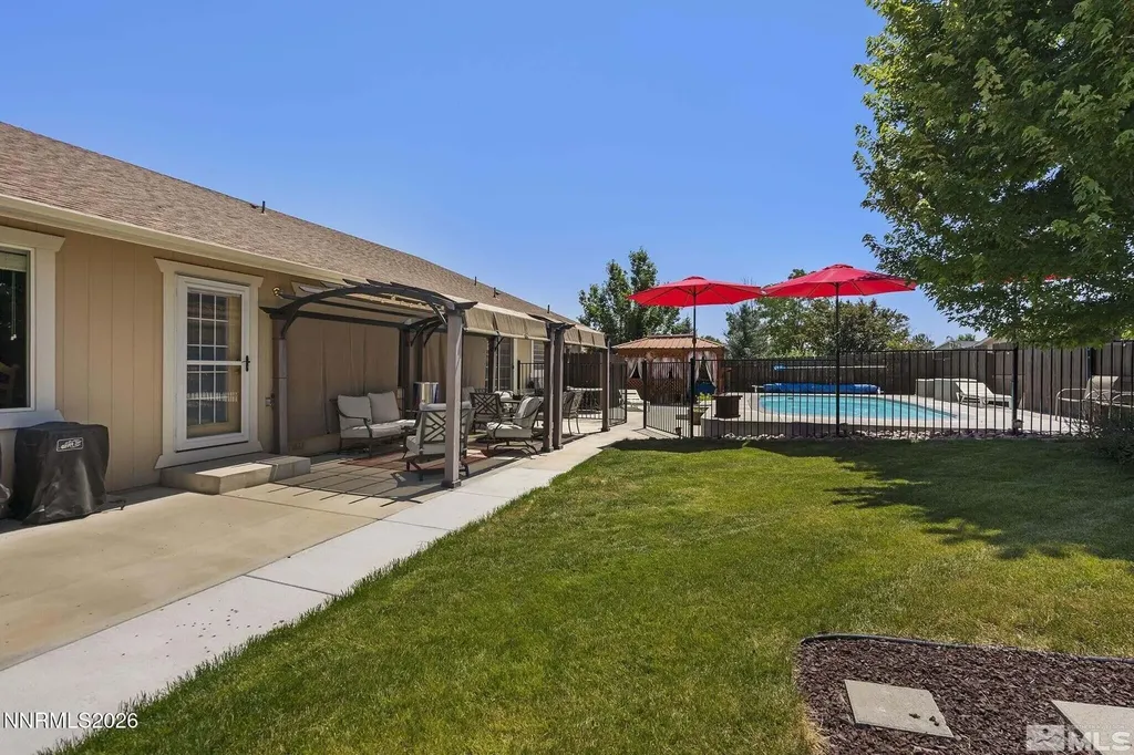 1675 Talking Sparrow Spanish Springs NV 89441