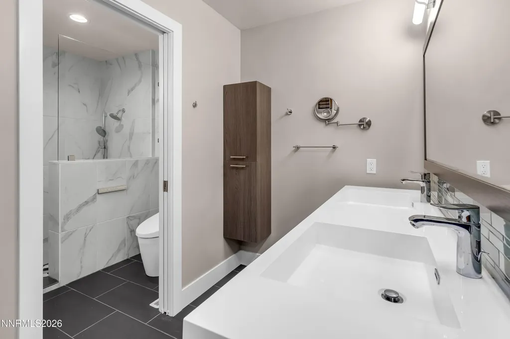 4957 Lakeridge Reno NV 89509