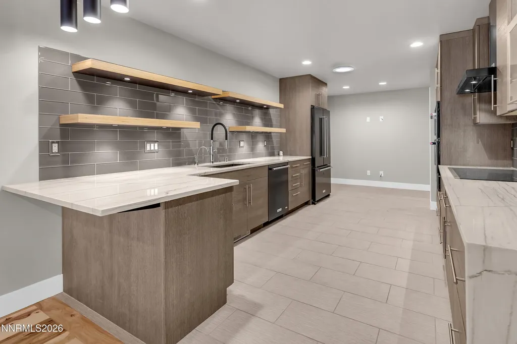 4957 Lakeridge Reno NV 89509