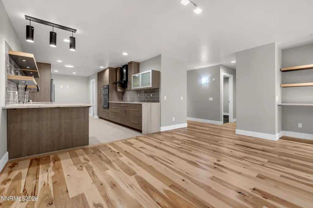 4957 Lakeridge Reno NV 89509