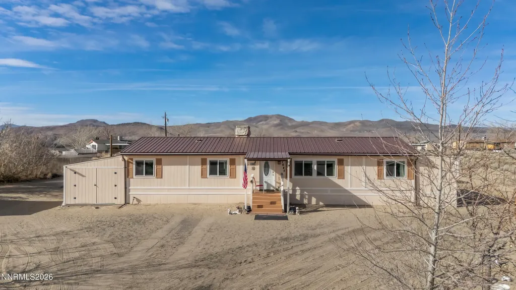 7645 Bass Silver Springs NV 89429