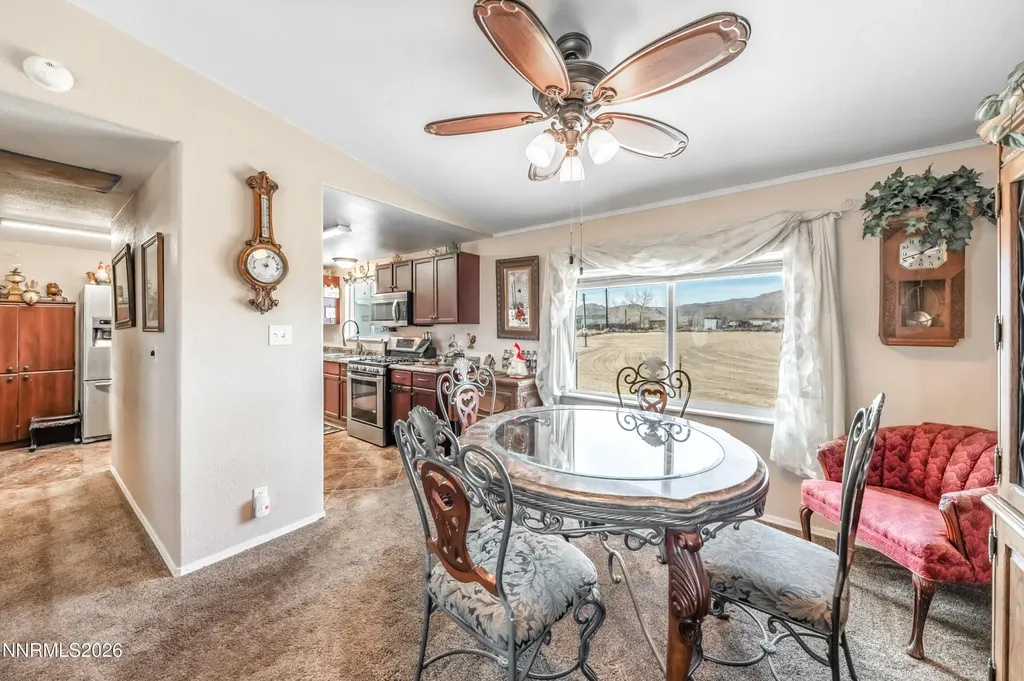 7645 Bass Silver Springs NV 89429