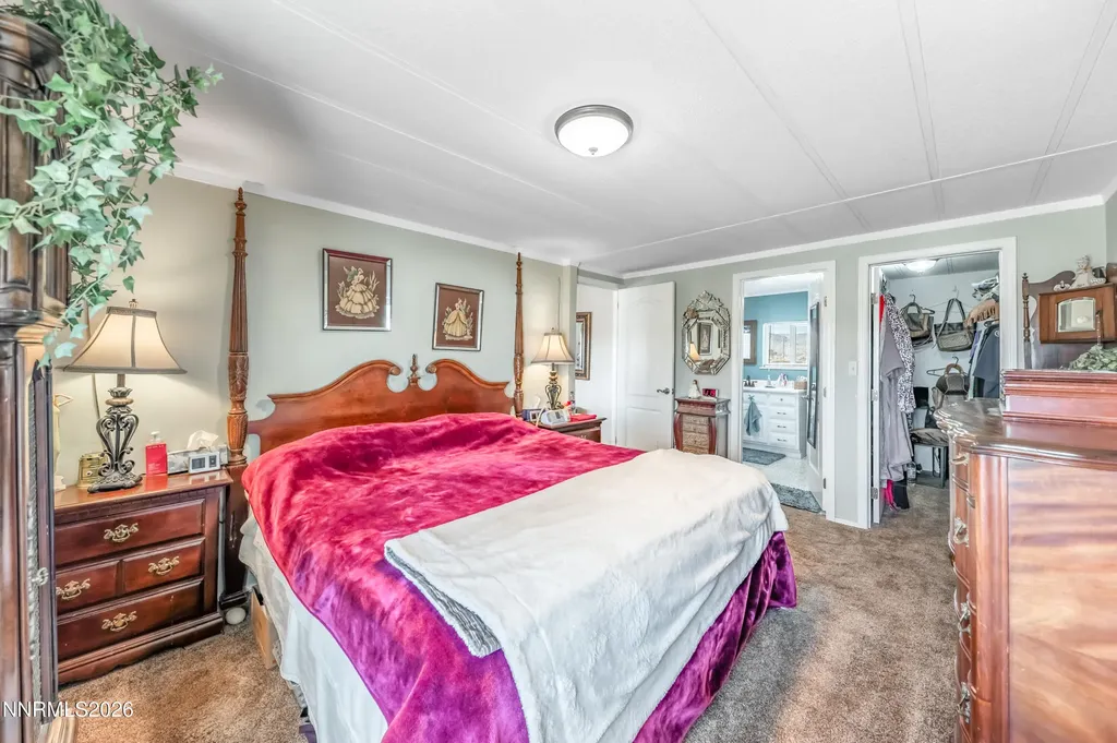 7645 Bass Silver Springs NV 89429