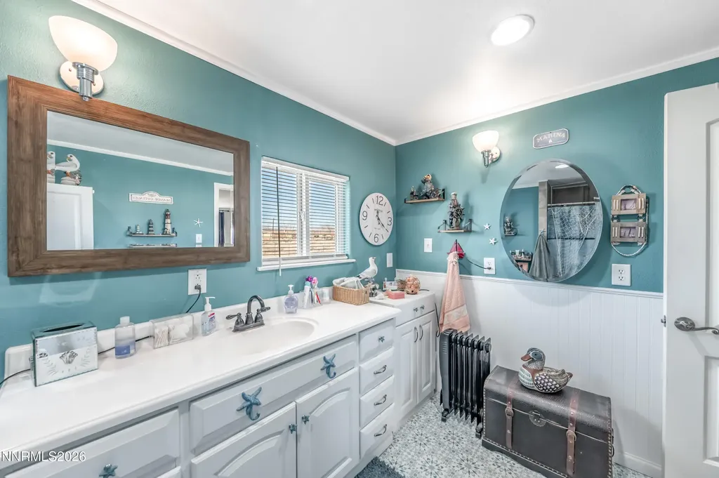 7645 Bass Silver Springs NV 89429
