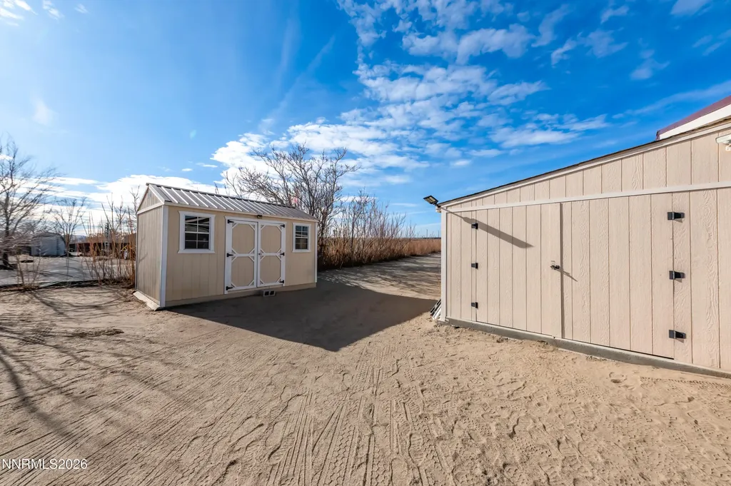 7645 Bass Silver Springs NV 89429