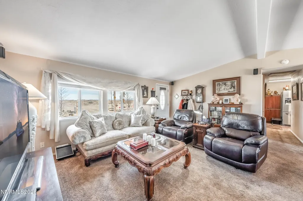 7645 Bass Silver Springs NV 89429
