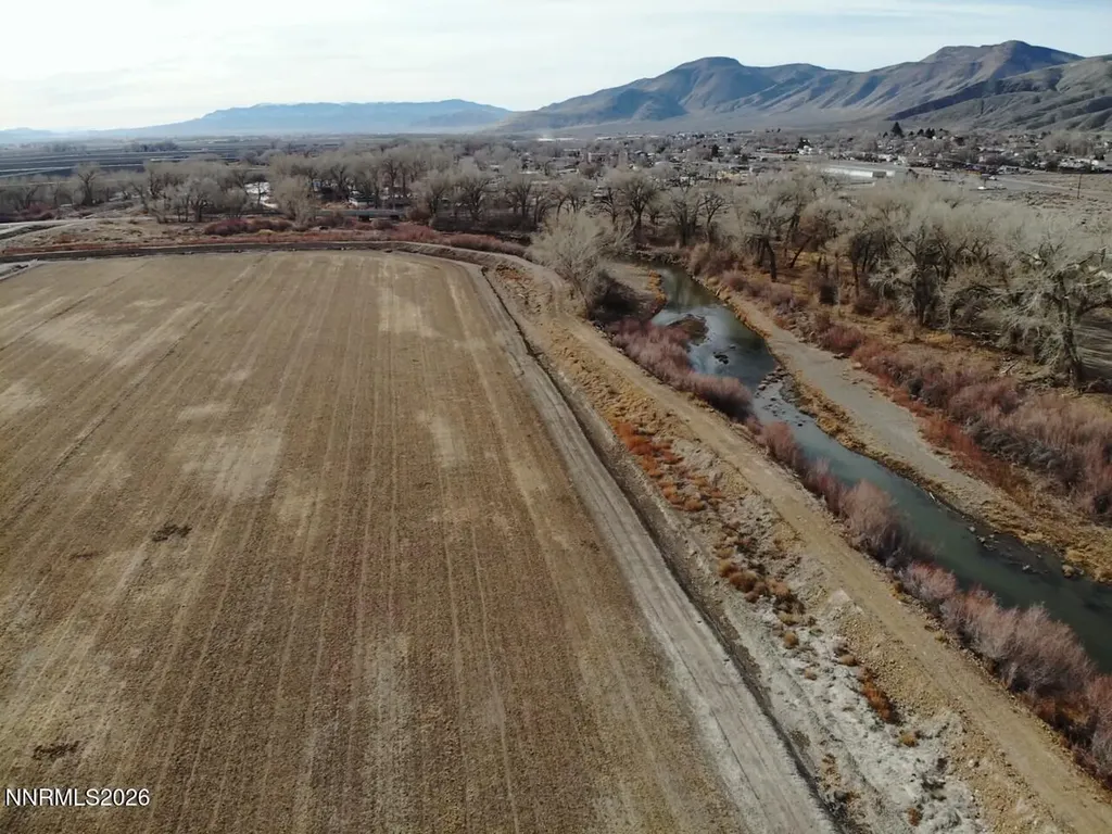 8 Moyle Yerington NV 89447
