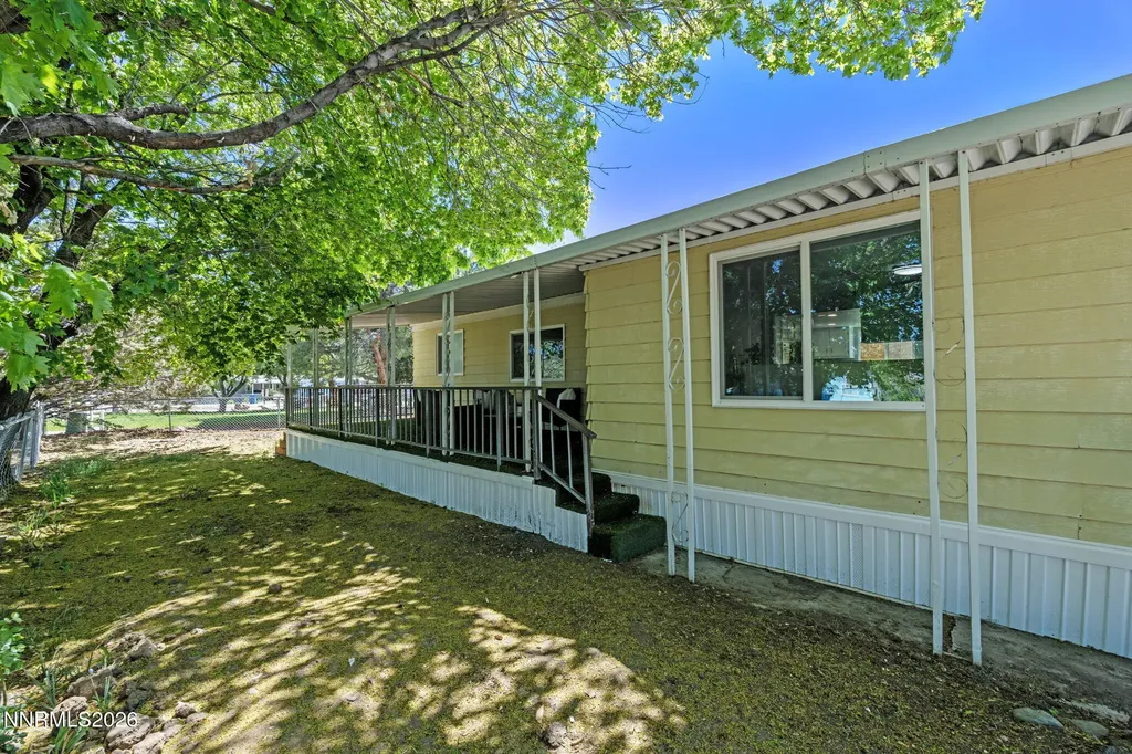 1279 Kingslane Gardnerville NV 89410
