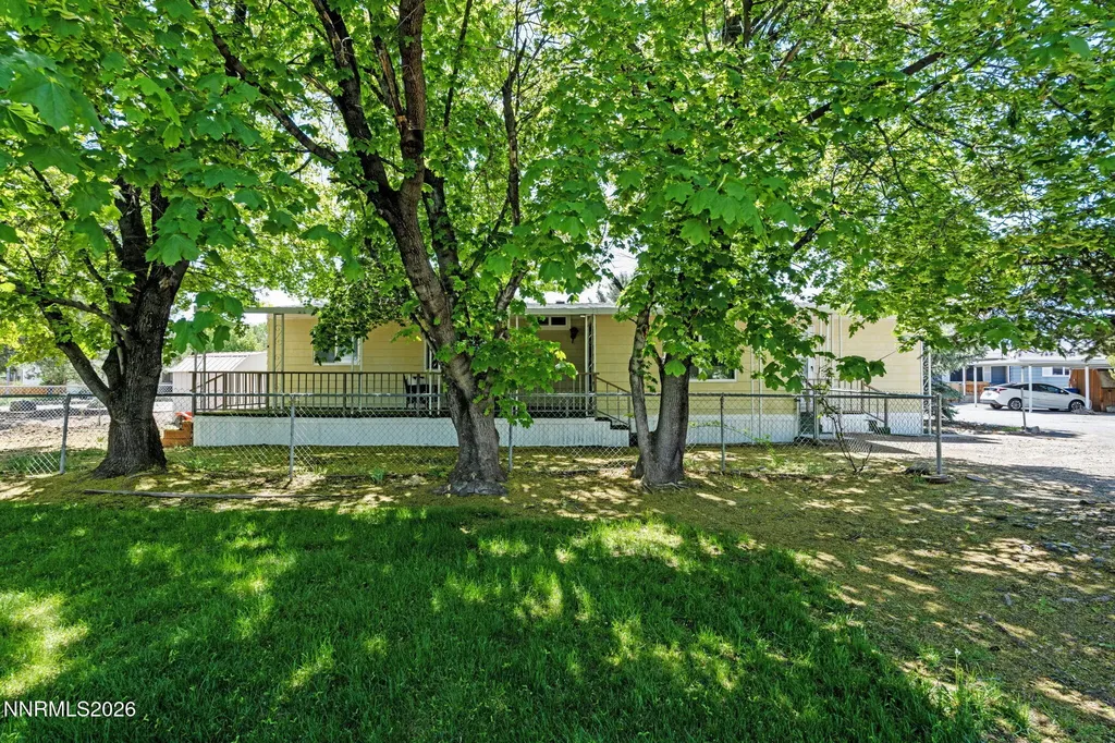 1279 Kingslane Gardnerville NV 89410