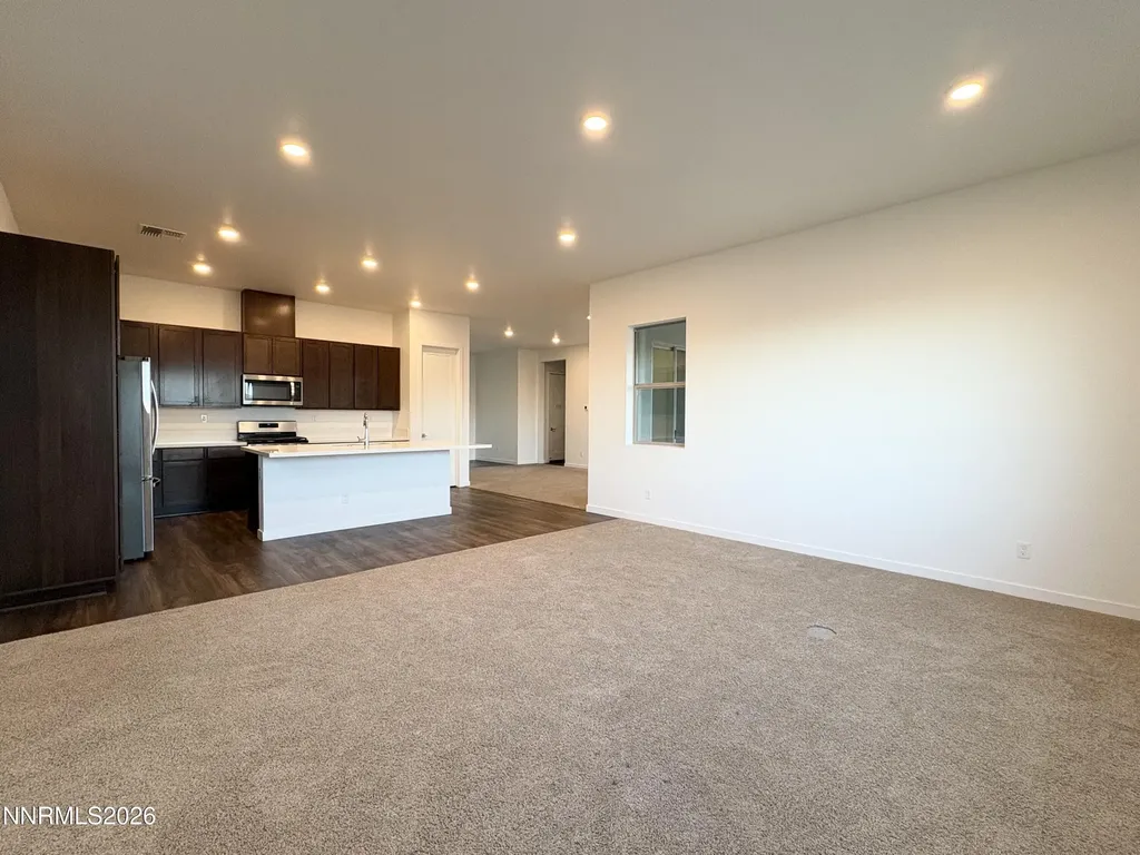 1852 Hogan Peak Carson City NV 89701