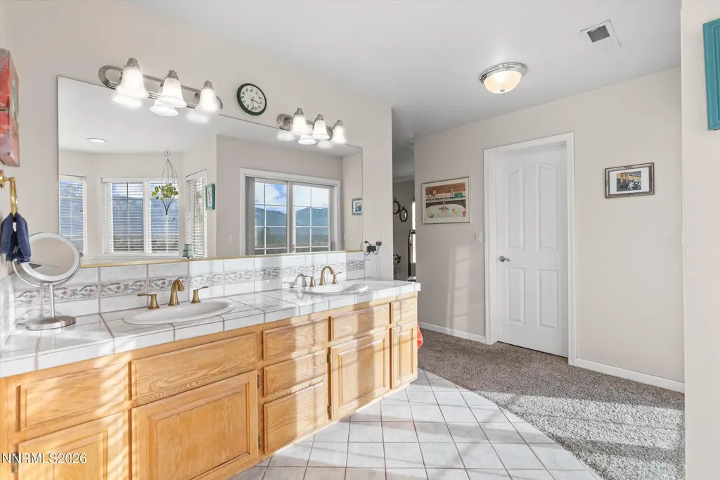 1326 Santa Cruz Minden NV 89423
