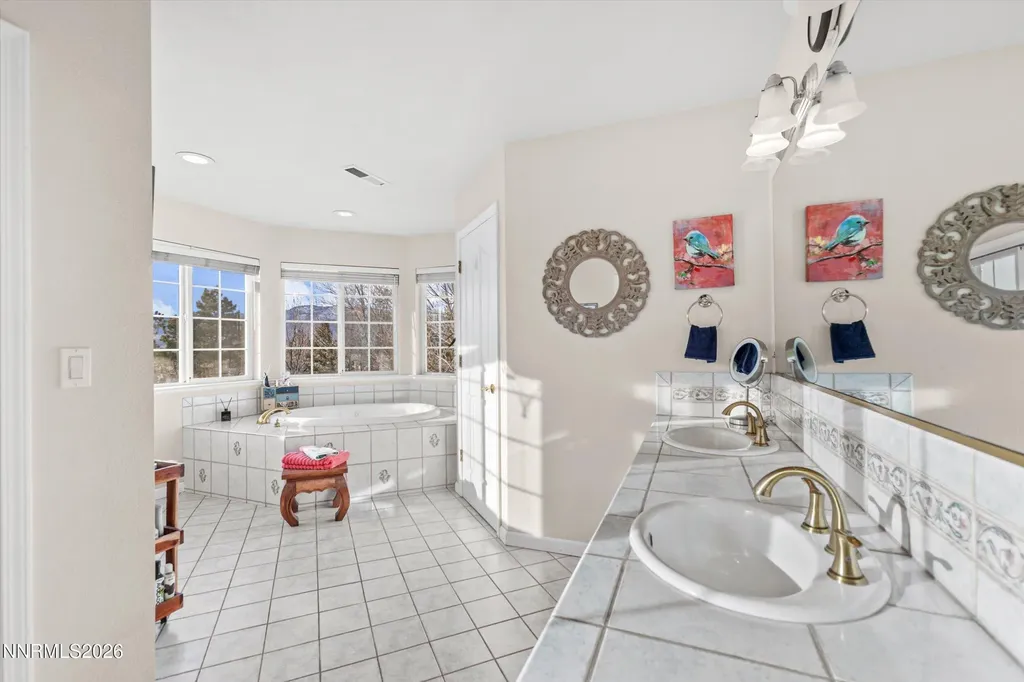 1326 Santa Cruz Minden NV 89423